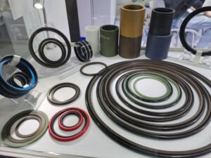 hydraulic step seals